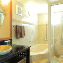 Mariana Resort & Spa in Saipan, Northern Mariana Islands from 197$, photos, reviews - zenhotels.com bathroom photo 2