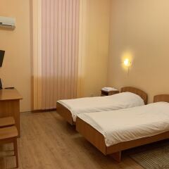 Гостиница Inn on Zhytomyrska комната для гостей