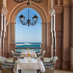 Emirates Palace Hotel Абу-Даби в номере