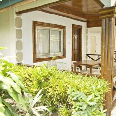Отель Angelyn's Dive Resort балкон