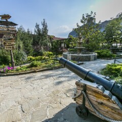 Гостиница Bastion спортивное сооружение