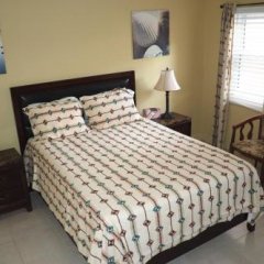 Burcasa: Bed & Breakfast in Bequia, St. Vincent and the Grenadines from 140$, photos, reviews - zenhotels.com guestroom photo 4