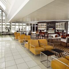 Sheraton Frankfurt Airport Hotel & Conference Center гостиничный бар