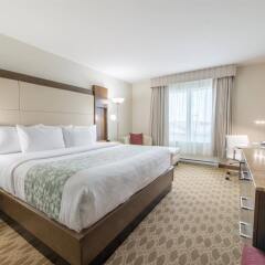 Отель Wyndham Garden Calgary Airport Канада, Калгари - отзывы, цены и фото номеров - забронировать отель Wyndham Garden Calgary Airport онлайн комната для гостей