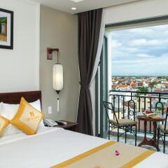Отель Uptown Hoi An Hotel Вьетнам, Хойан - отзывы, цены и фото номеров - забронировать отель Uptown Hoi An Hotel онлайн балкон