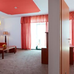 Отель Mena Palace Hotel - Все включено Болгария, Солнечный берег - 2 отзыва об отеле, цены и фото номеров - забронировать отель Mena Palace Hotel - Все включено онлайн комната для гостей фото 5