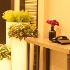 Отель Home Inn Plus (Xi'an Yongxingfang Chaoyangmen Metro Station) Китай, Сиань - отзывы, цены и фото номеров - забронировать отель Home Inn Plus (Xi'an Yongxingfang Chaoyangmen Metro Station) онлайн балкон