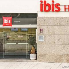 Отель ibis Braganca парковка