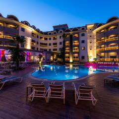Cosmopolitan Resort Hotel Турция, Мармарис - отзывы, цены и фото номеров - забронировать отель Cosmopolitan Resort Hotel онлайн бассейн фото 2