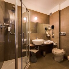 Best Western Hotel Farnese Парма ванная фото 2