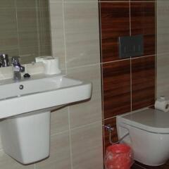 Kalif Hotel Турция, Айвалык - отзывы, цены и фото номеров - забронировать отель Kalif Hotel онлайн ванная фото 3
