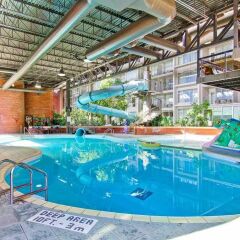 Отель Delta Hotels by Marriott Toronto East Канада, Торонто - отзывы, цены и фото номеров - забронировать отель Delta Hotels by Marriott Toronto East онлайн бассейн