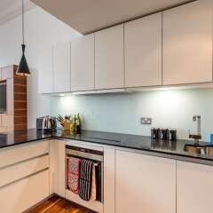 Отель Location, Location! North Bank Street Luxury Apt Эдинбург в номере фото 2