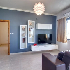 Отель Modern Apt Overlooking Green Area Каура комната для гостей фото 3