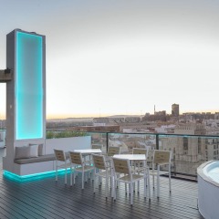 See You Hotel Port Valencia бассейн