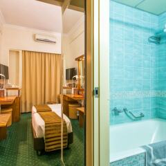 Athens Cypria Hotel ванная