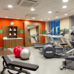 Отель Hampton by Hilton Nizhny Novgorod Нижний Новгород фитнесс-зал фото 2