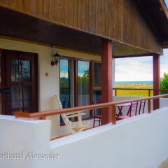 Отель Alexander Болгария, Аврен - отзывы, цены и фото номеров - забронировать отель Alexander онлайн балкон