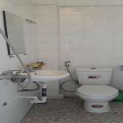 Отель Blue Star Hostel 2 Вьетнам, Ханой - отзывы, цены и фото номеров - забронировать отель Blue Star Hostel 2 онлайн ванная фото 2