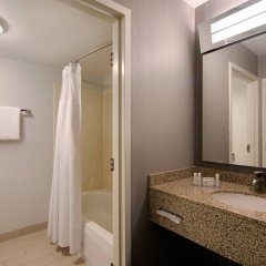 Courtyard by Marriott Grand Rapids Airport in Grand Rapids, United States of America from 206$, photos, reviews - zenhotels.com bathroom