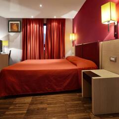 Hotel Leonardo Da Vinci Флоренция сейф в номере
