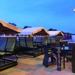 Отель One to One Mughal suites гостиничный бар