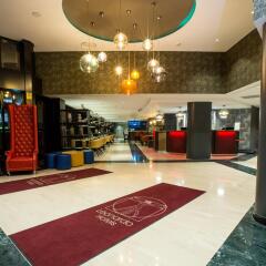 Leonardo Hotel Madrid City Center интерьер отеля