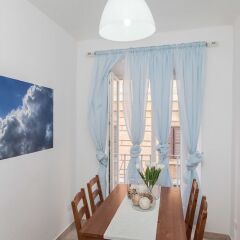 Отель Rental in Rome Arenula Balcony интерьер отеля