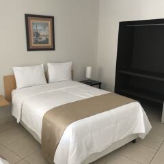 El Angolo Hotel Talara, Piura комната для гостей