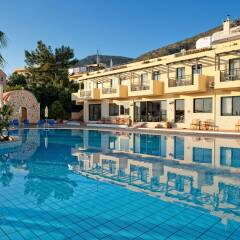 Отель Asterias Village Resort бассейн фото 2