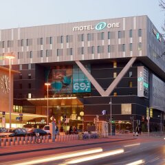 Отель Motel One Wien-Westbahnhof Вена фото 4
