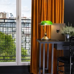 Отель Hôtel Le Chat Noir Франция, Париж - 1 отзыв об отеле, цены и фото номеров - забронировать отель Hôtel Le Chat Noir онлайн балкон