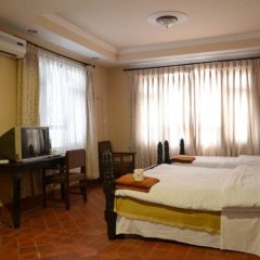 Отель Ganesh Himal Непал, Катманду - отзывы, цены и фото номеров - забронировать отель Ganesh Himal онлайн комната для гостей