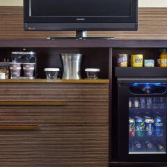 Отель Hilton Newark Airport США, Элизабет - отзывы, цены и фото номеров - забронировать отель Hilton Newark Airport онлайн удобства в номере фото 2