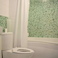 Апартаменты Greenwich 2 Bedroom Apartment ванная