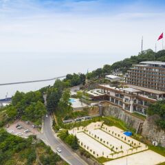 Radisson Blu Hotel Trabzon пляж