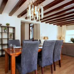 Апартаменты Leidse Square City Center Apartments развлечения