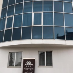 Di̇vri̇gi̇ Otel Турция, Дивриги - отзывы, цены и фото номеров - забронировать отель Di̇vri̇gi̇ Otel онлайн вид на фасад