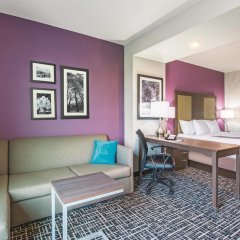 La Quinta Inn & Suites by Wyndham York in East Berlin, United States of America from 132$, photos, reviews - zenhotels.com guestroom photo 2