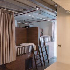 Chao Hostel балкон
