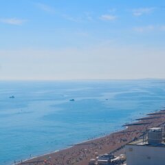 Отель Isabella Penthouse 15th Floor, Seafront Великобритания, Брайтон - отзывы, цены и фото номеров - забронировать отель Isabella Penthouse 15th Floor, Seafront онлайн пляж фото 2