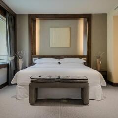 Отель Eurostars Suites Mirasierra комната для гостей