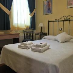 Отель Hostal Tokio Испания, Мадрид - 1 отзыв об отеле, цены и фото номеров - забронировать отель Hostal Tokio онлайн комната для гостей фото 4