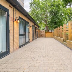 Pelican London Hotel and Residence фото 2