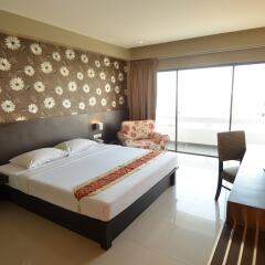 Welcome Plaza Hotel комната для гостей фото 12