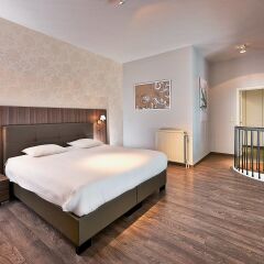 Отель Thon Residence Florence Aparthotel сейф в номере
