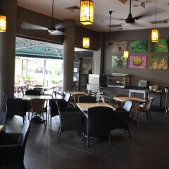 Отель Siloso Beach Resort, Sentosa гостиничный бар