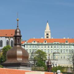 Отель The Charles балкон