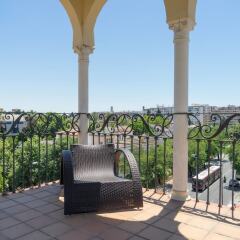 AC Hotel Ciudad de Sevilla by Marriott балкон