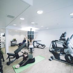 Апартаменты City Living Studio by Storchen Zürich фитнесс-зал фото 3